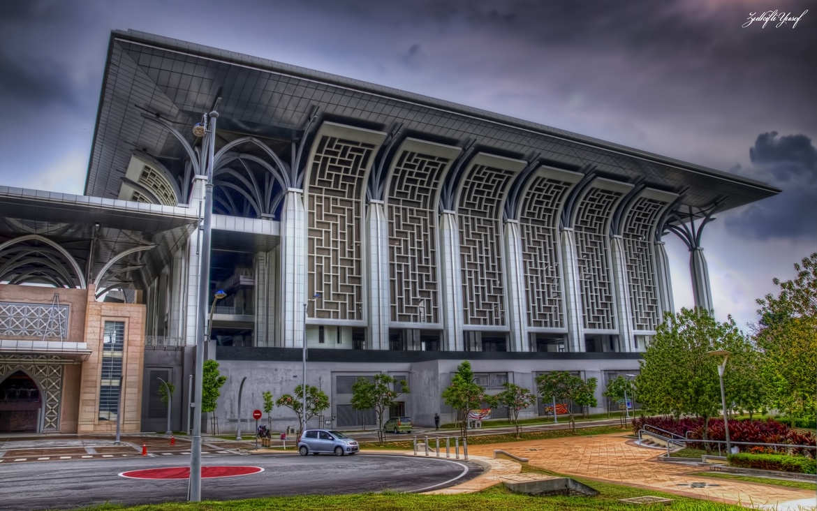 5. Demir Camii Putrajaya, Malezya