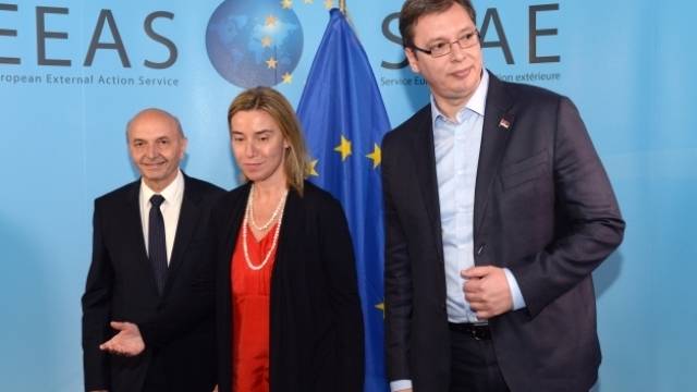 prishtina-e-beogradi-konfirmojn-euml-gatishm-euml-rin-euml-p-euml-r-zbatimin-e-marr-euml-veshjeve_hd