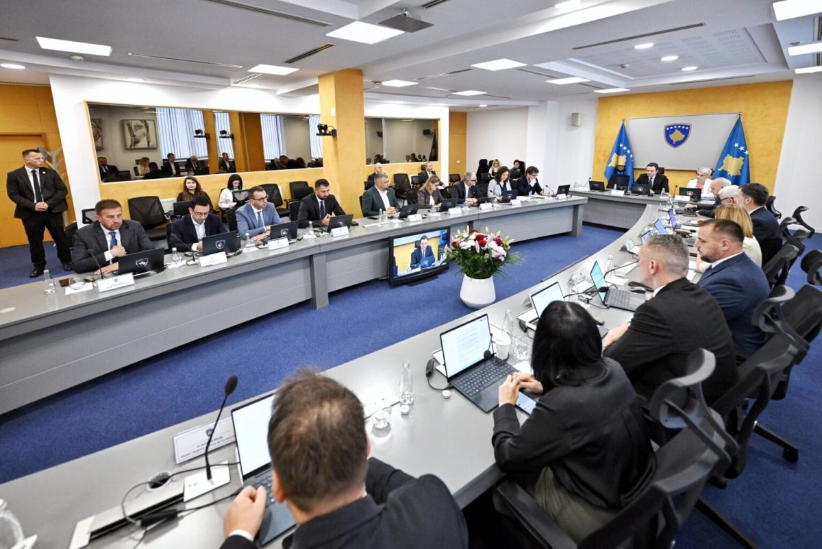 Qeveria mban mbledhje elektronike, miraton ndryshime në Komisionin e Provimit të Jurisprudencës