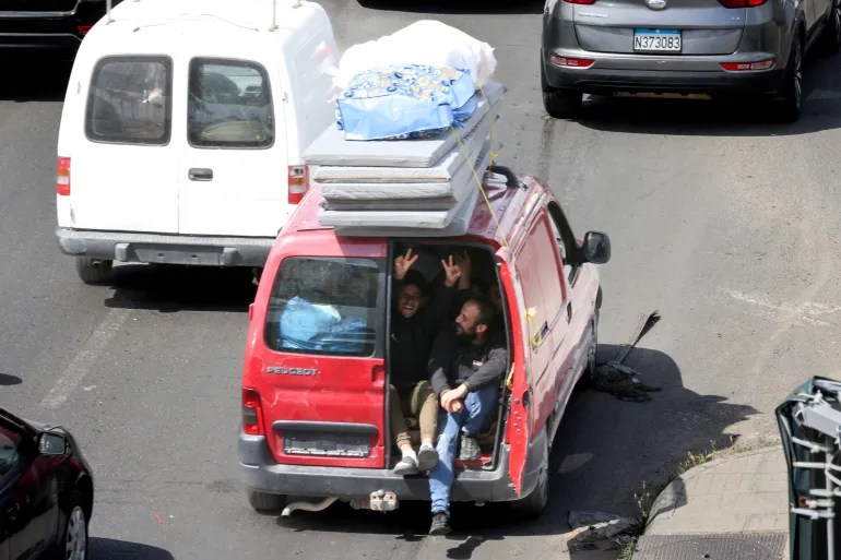Banorët në jug të Libanit largohen pas urdhrit të ri për evakuim nga Izraeli