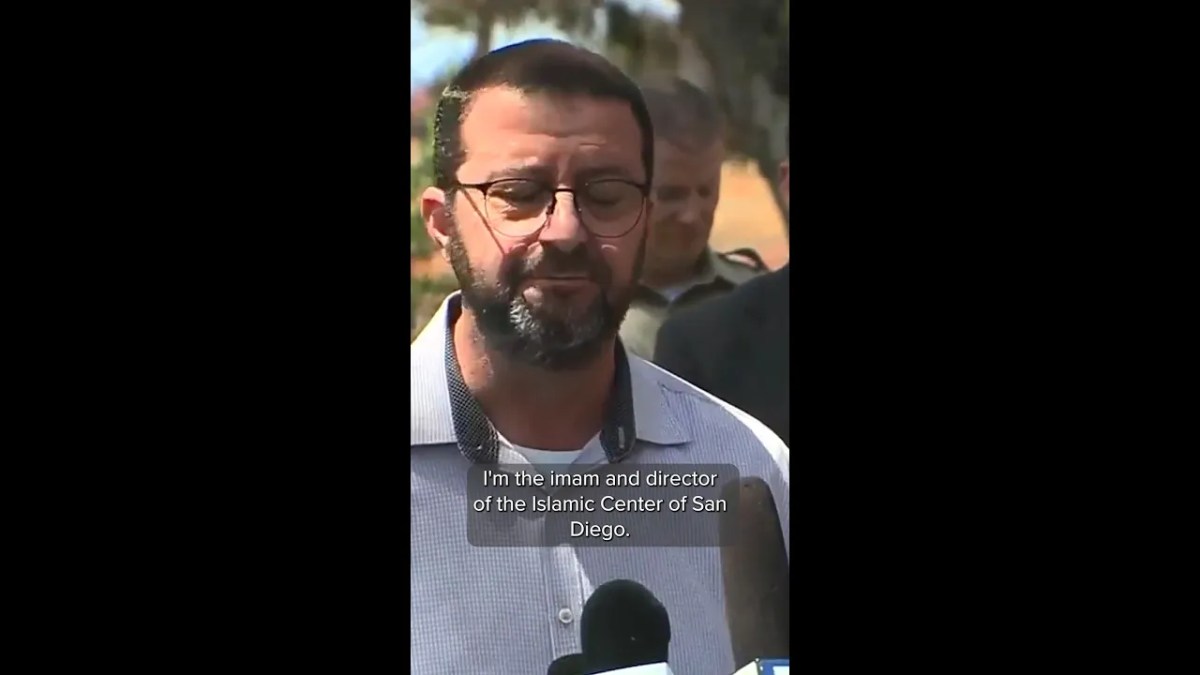 Imami amerikan dënon sulmin “jashtëzakonisht skandaloz” në Qendrën Islamike të San Diegos