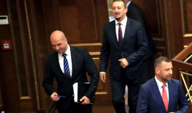 Janjiq: Lista Serbe në krizë, Rashiqi nuk duhet nënvlerësuar – po afrohet një betejë e vështirë politike për serbet në Kosovë
