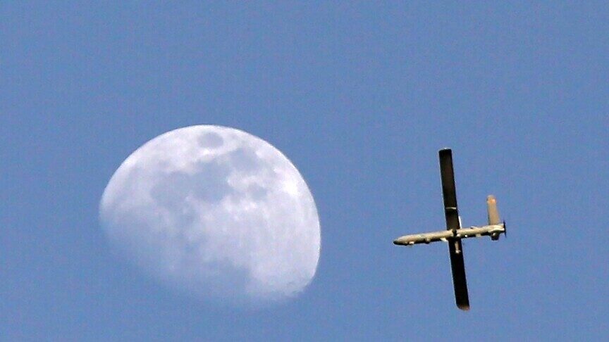 Kuvajti thotë se janë detektuar “dronë armiqësorë” në hapësirën ajrore mes tensioneve Iran-SHBA