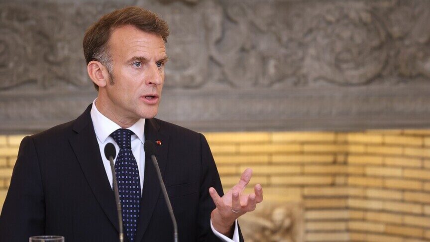 Macron mbështet shfuqizimin e ligjeve koloniale franceze për skllavërinë
