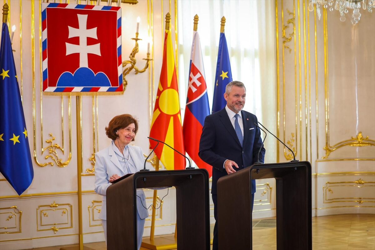 Siljanovska-Davkova nga Bratislava: “Evropa është shtëpia jonë natyrale, ne kërkojmë trajtim të barabartë”
