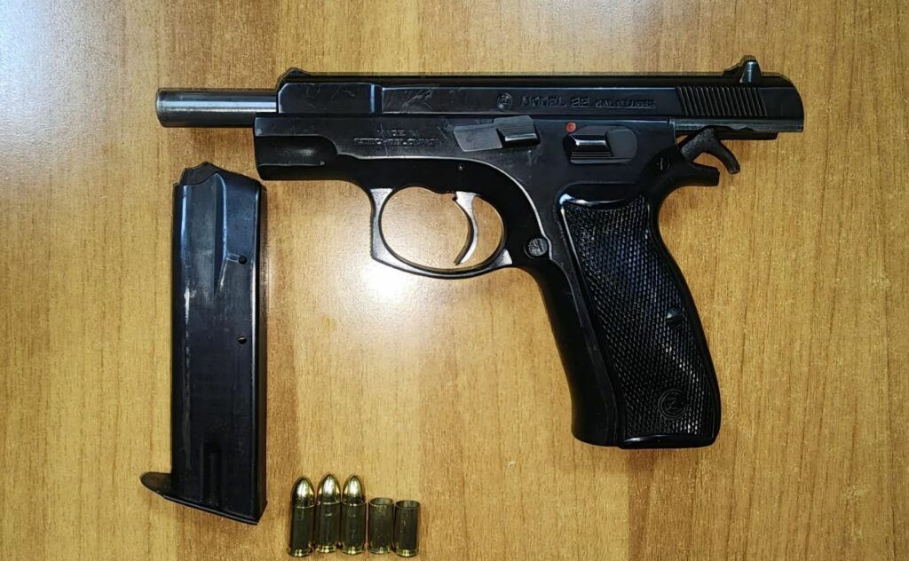 Sekuestrohet armë zjarri pas të shtënave në një vilë në Jezerc të Ferizajt