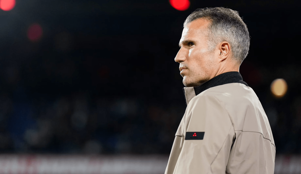 Feyenoordi shkarkon Robin van Persien pas një viti e gjysmë në krye të skuadrës