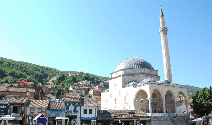 Bajrami  Atmosferë feste në Prizren  urohet për harmoni e mirëqenie 