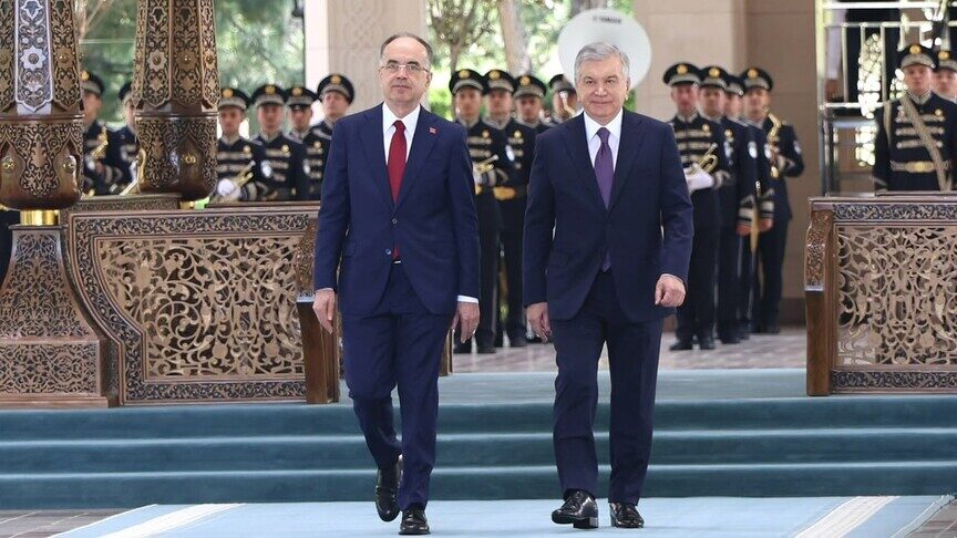 Presidenti Begaj vizitë zyrtare në Uzbekistan, në fokus thellimi i marrëdhënieve mes dy vendeve