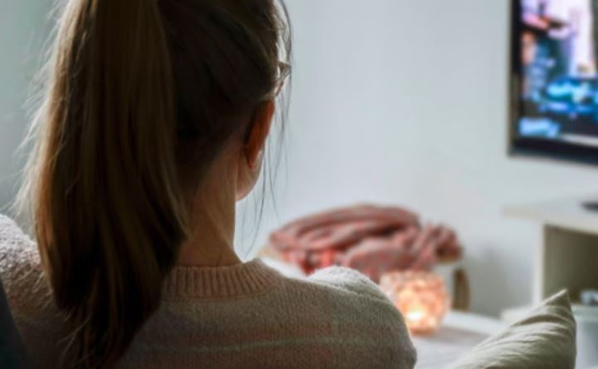 Mos qëndroni ulur gjatë: Studimi nxjerr në pah lidhjen me rrezikun nga kanceri