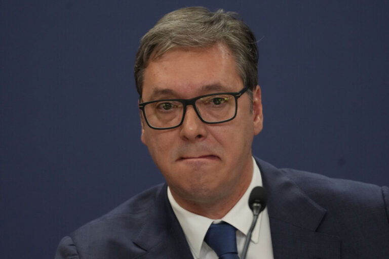 Serbia mbetet e bllokuar në hapjen e kapitujve me BE-në, nuk kalon rekomandimi i Komisionit Evropian
