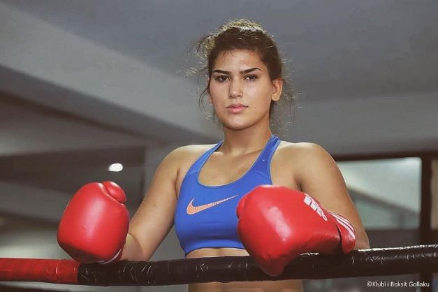 Donjeta Sadiku siguron medaljen evropiane, në gjysmëfinale përballet me boksieren serbe