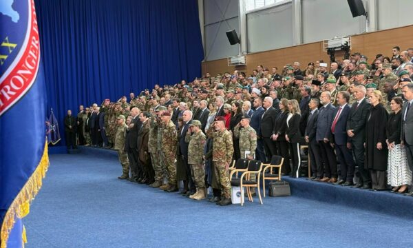 Krerët e institucioneve prezentë në ceremoninë e ndërrimit të komandës së KFOR-it
